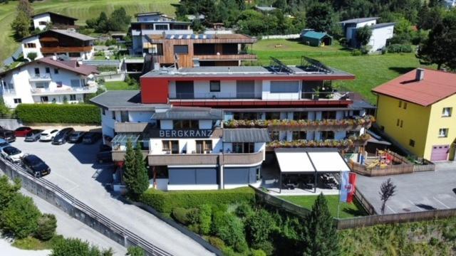 Hotel Bergkranz Mieders Exterior photo