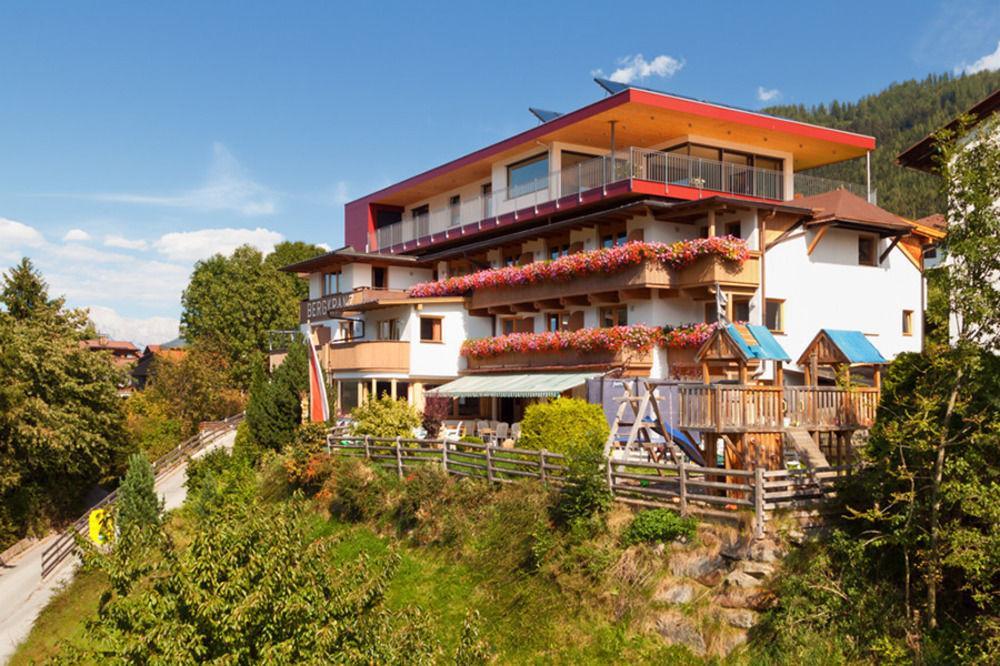 Hotel Bergkranz Mieders Exterior photo